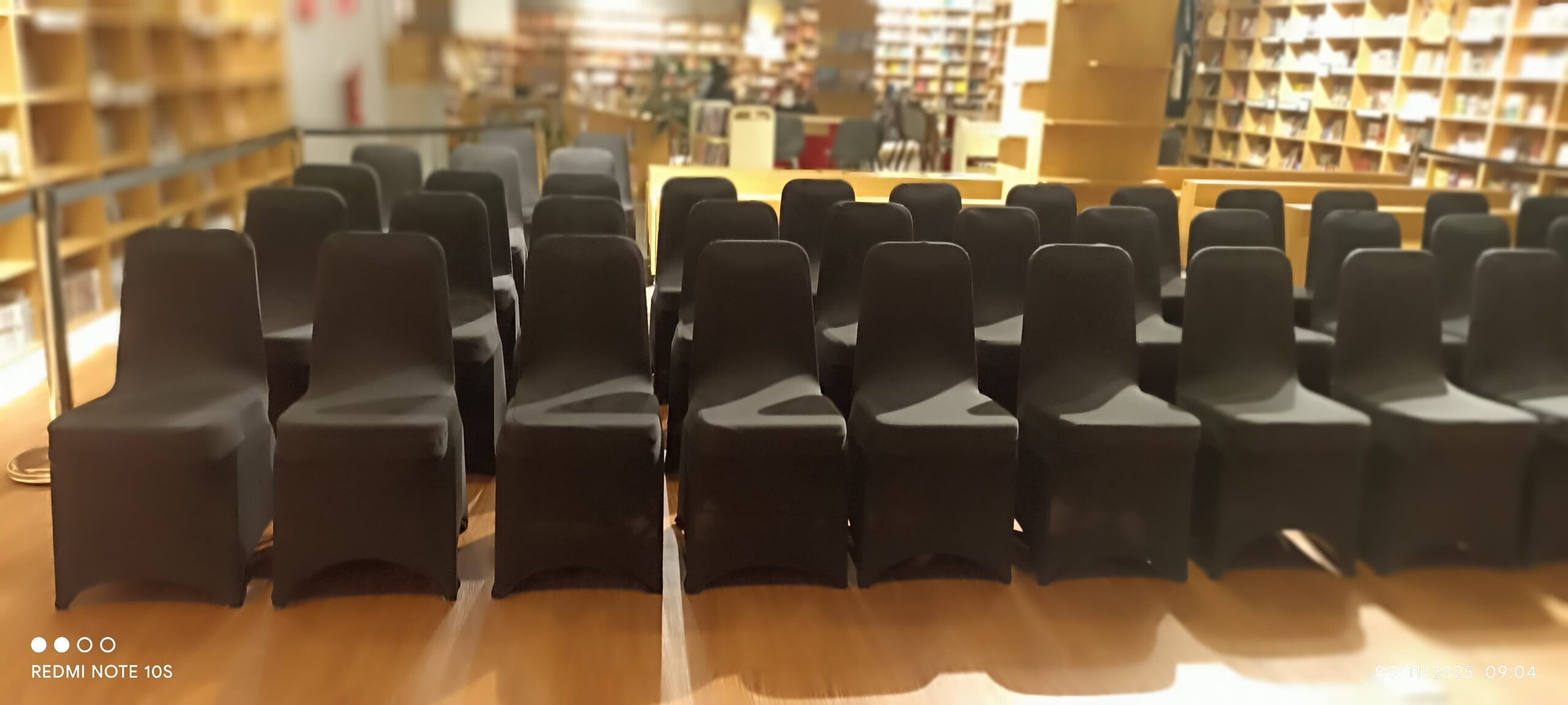 Sewa Kursi Futura Jakarta Barat – 3.000+ Kursi Siap Hiasi Acara Anda dengan Tampilan Mewah dan Nyaman