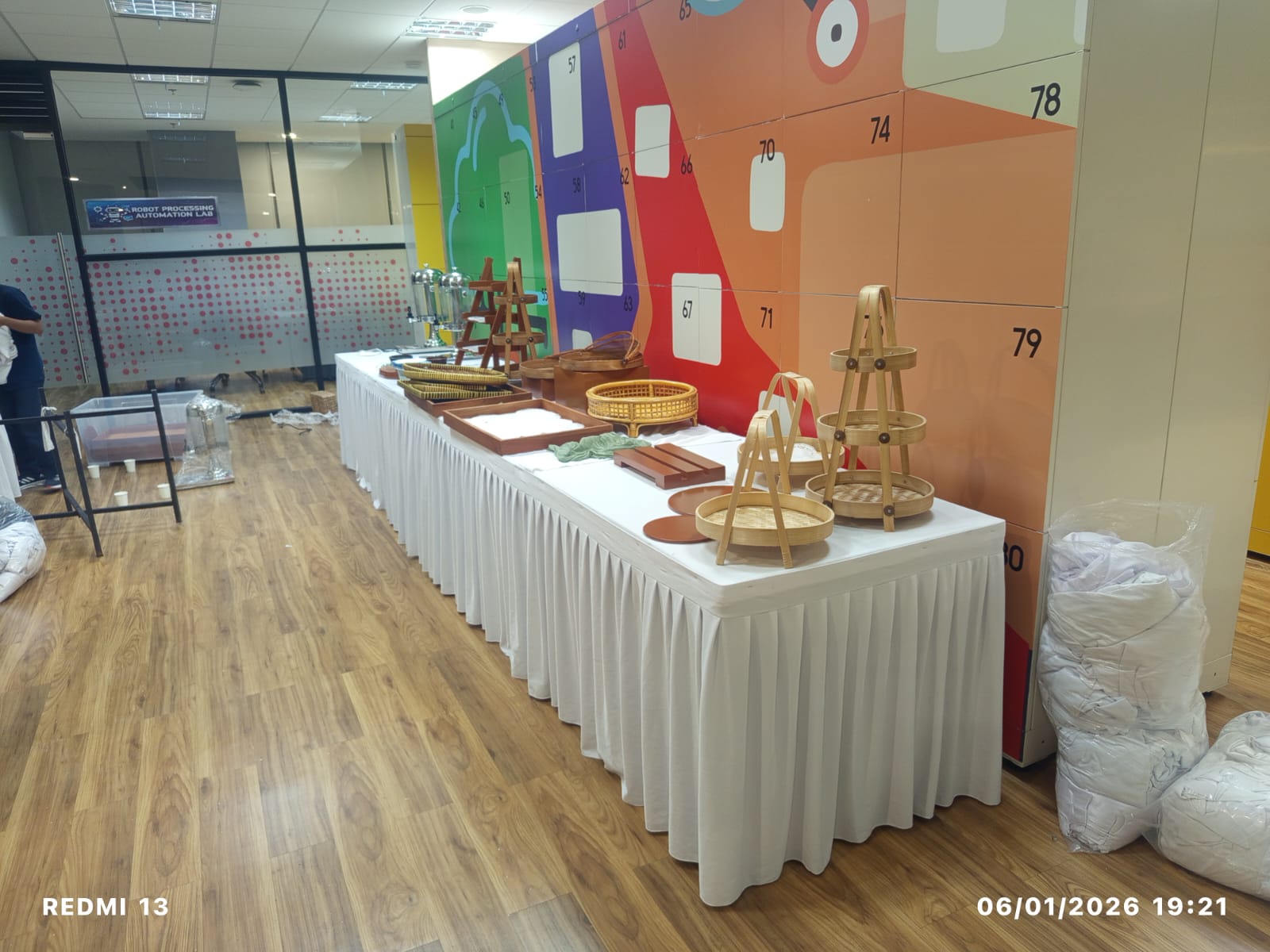 Harga Sewa Meja Prasmanan di Jakarta Terdekat dari Lokasi Anda – Siap Kirim Cepat 24/7